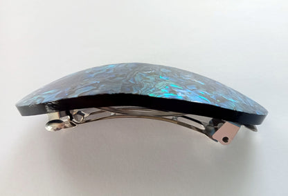 eliptical bow of hairclasp, showing underside